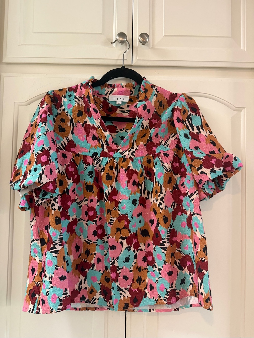 THML Multicolor Floral V-Neck Puff Sleeve Blouse